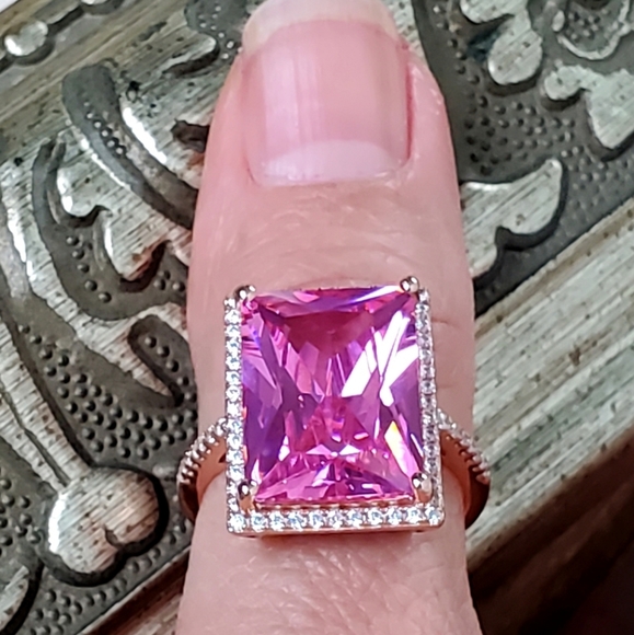 NEW Pink Gemstone Ring - Picture 9 of 9